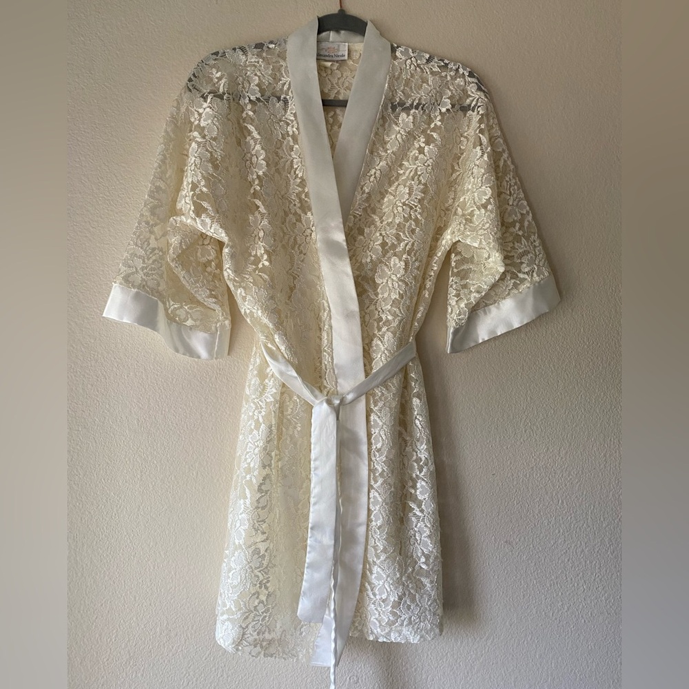 Vintage Lace Cream Robe